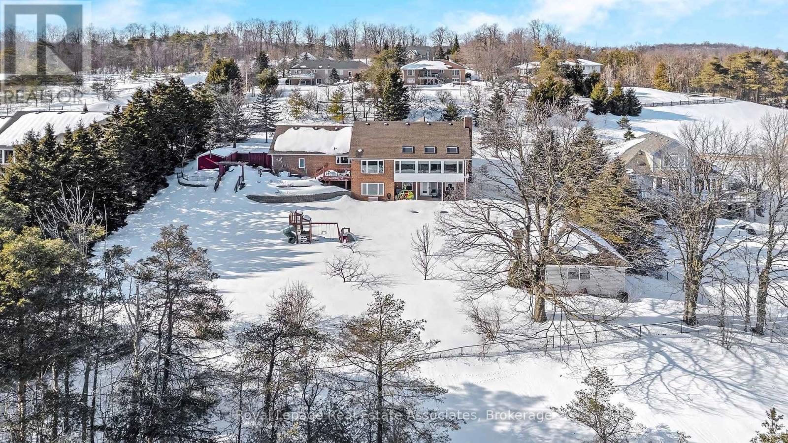 10 Kildare Drive, Erin, Ontario  N0B 1T0 - Photo 42 - X12842706