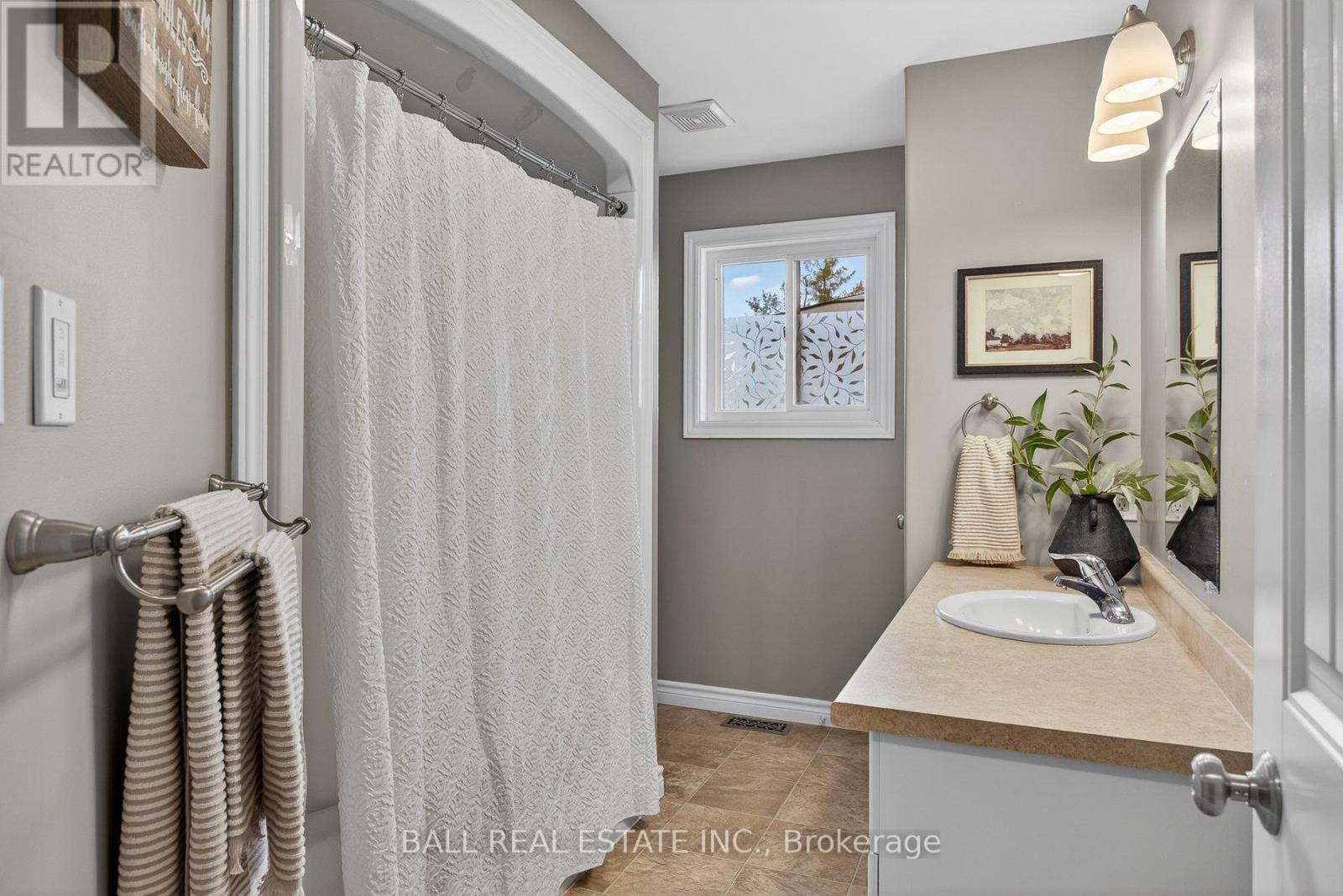 727 Janetville Road, Kawartha Lakes, Ontario  L0B 1K0 - Photo 17 - X12865880