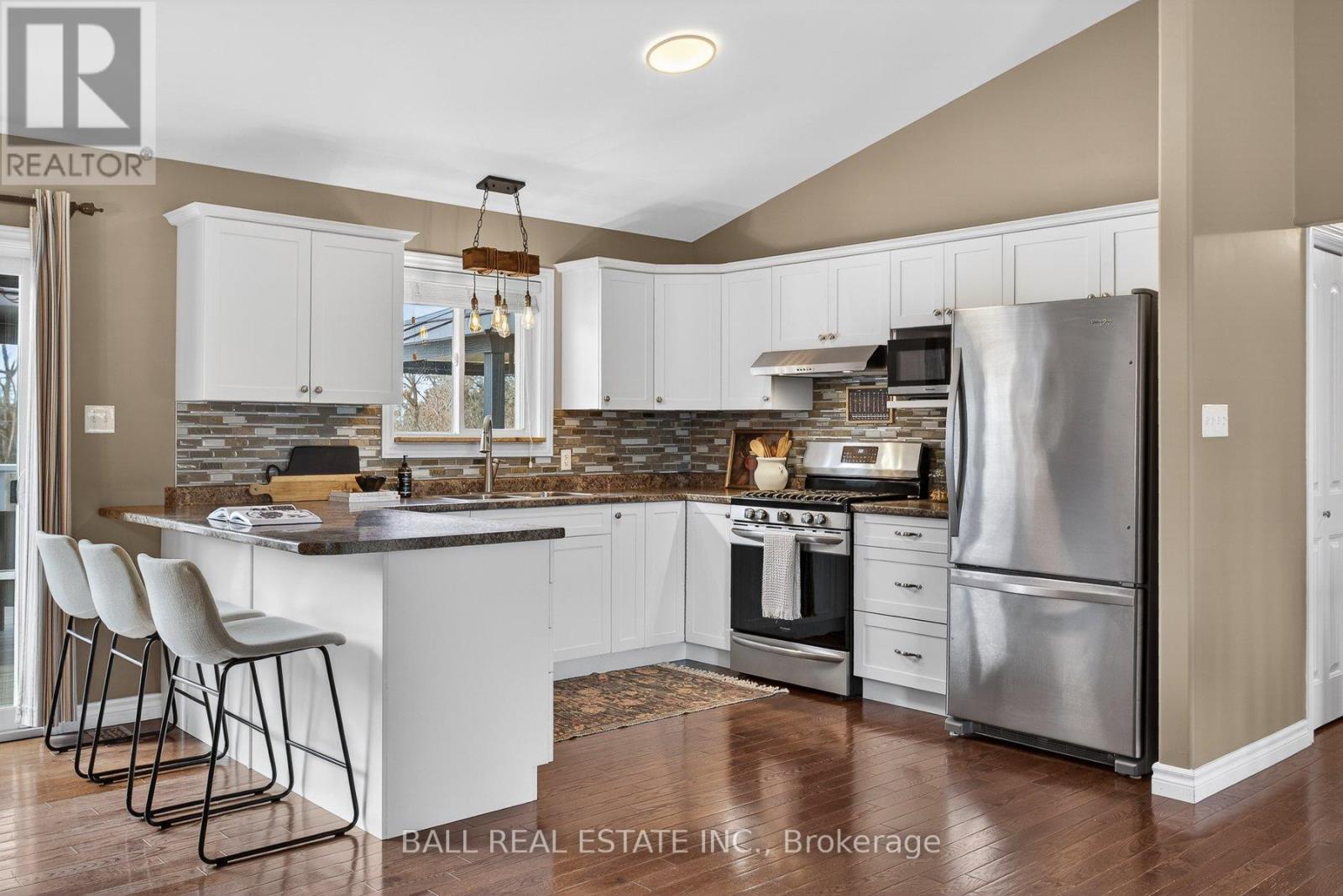 727 Janetville Road, Kawartha Lakes, Ontario  L0B 1K0 - Photo 5 - X12865880