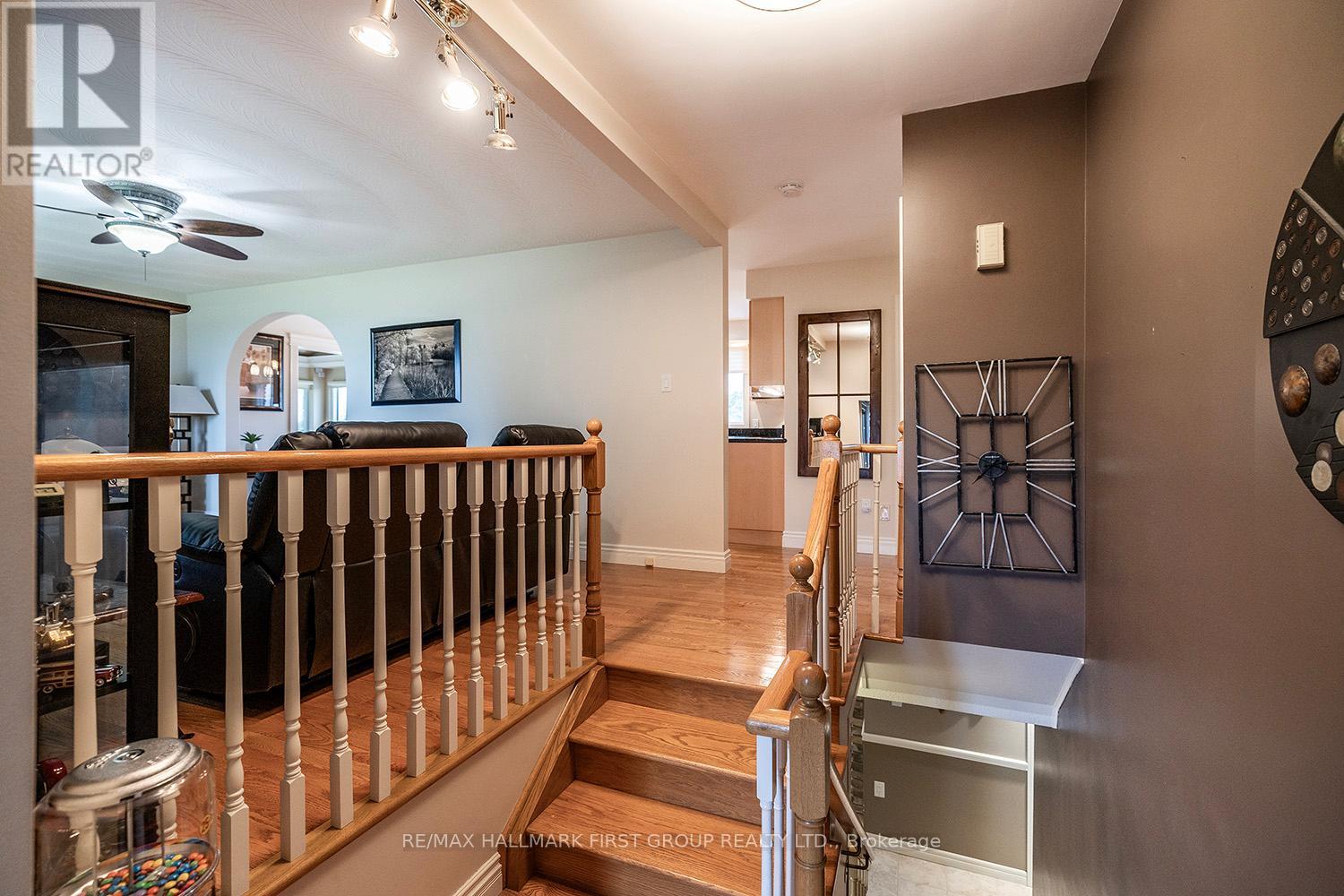 122 Gilson Point Road, Kawartha Lakes, Ontario  K0M 2C0 - Photo 6 - X12865890