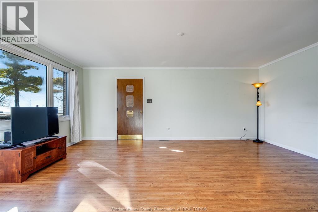 332 Queen Street, Kingsville, Ontario  N9Y 2J3 - Photo 5 - 26004962