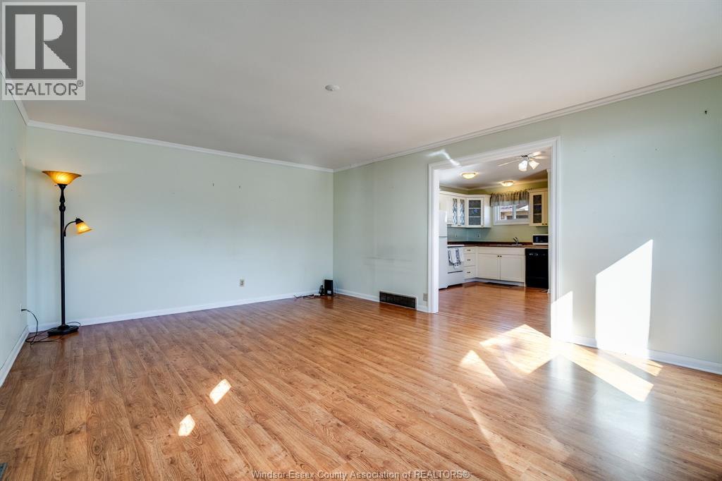 332 Queen Street, Kingsville, Ontario  N9Y 2J3 - Photo 2 - 26004962