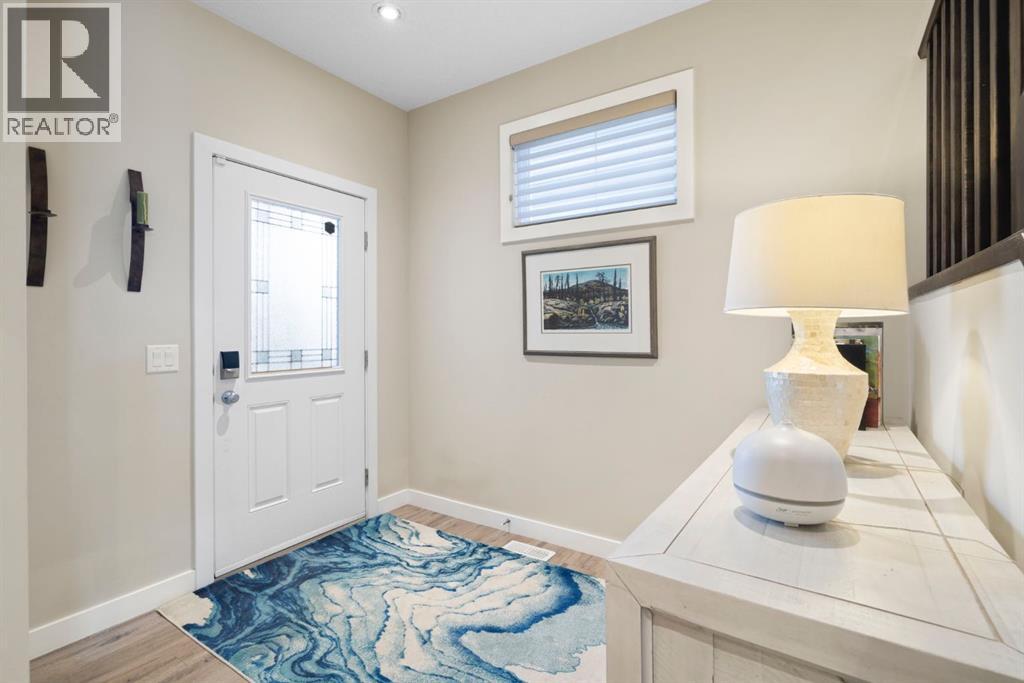 8 Emberside Glen, Cochrane, Alberta  T4C 2L6 - Photo 6 - A2282601