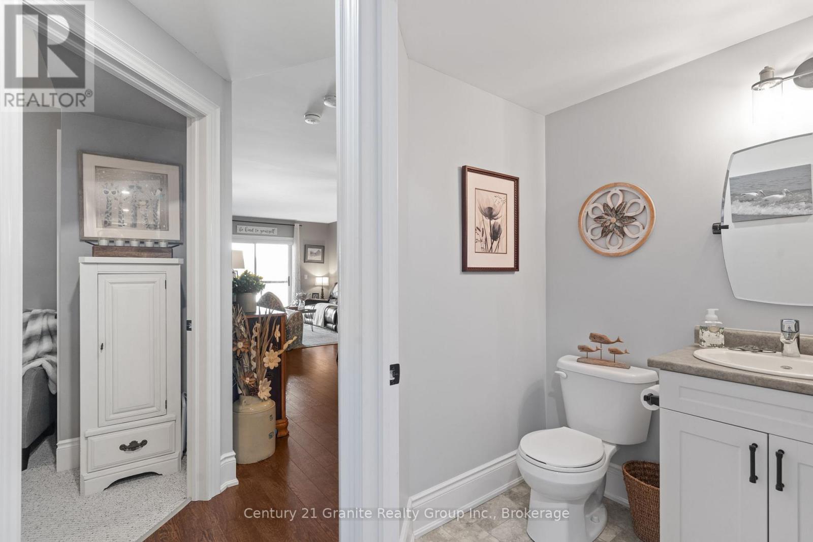 104 - 9 Newcastle Street, Minden Hills, Ontario  K0M 2K0 - Photo 19 - X12865844