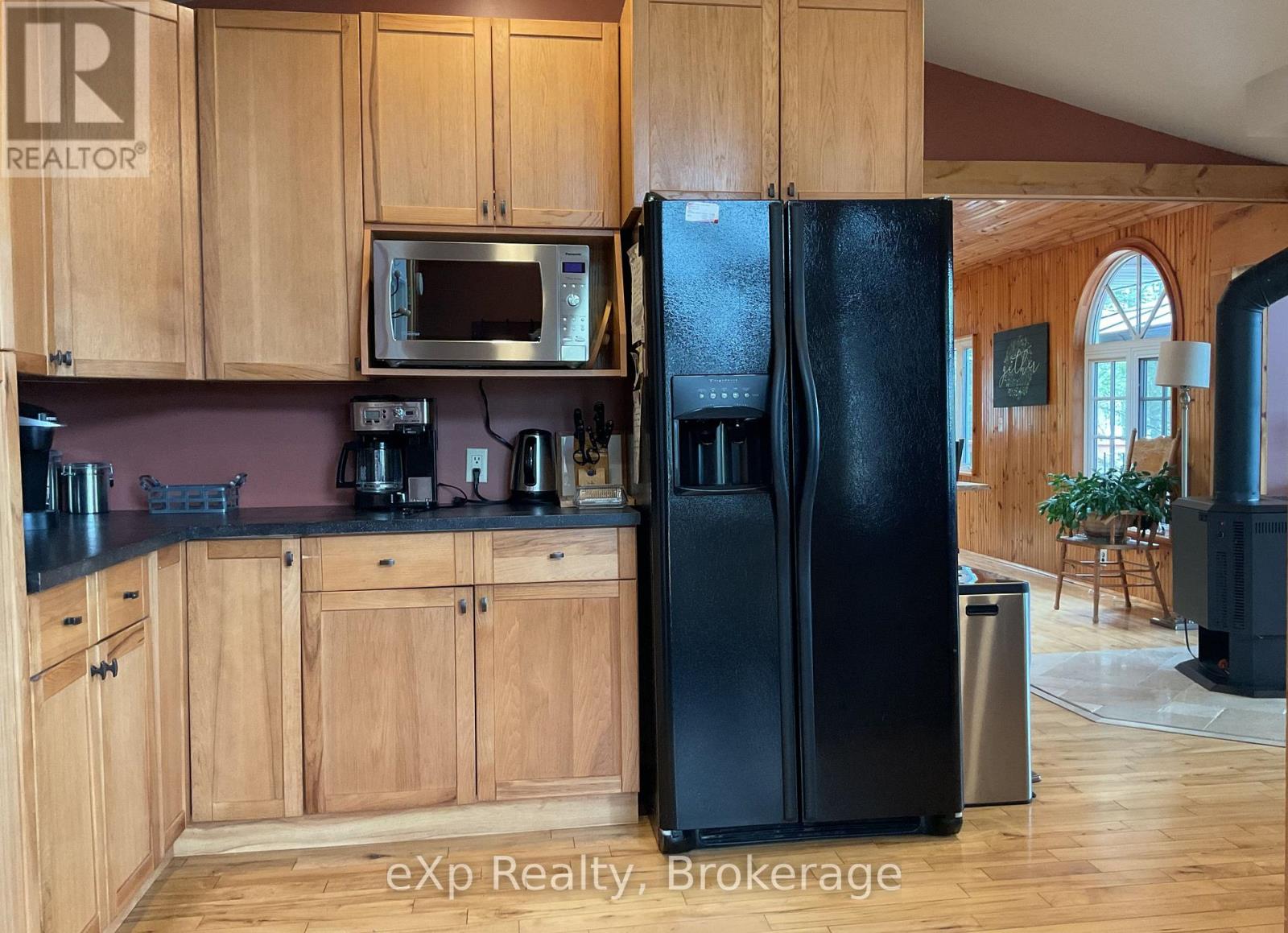 19 Valley Drive, Parry Sound Remote Area, Ontario  P0H 1N0 - Photo 3 - X12865882