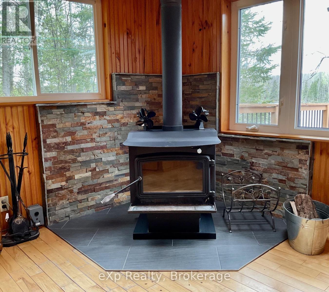 19 Valley Drive, Parry Sound Remote Area, Ontario  P0H 1N0 - Photo 5 - X12865882