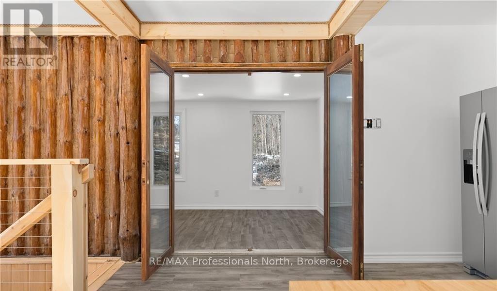 298 Angus Point Road, Machar, Ontario  P0A 1X0 - Photo 15 - X12865904