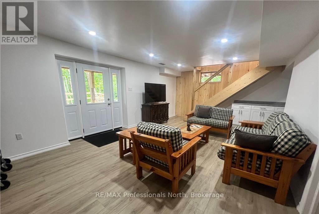 298 Angus Point Road, Machar, Ontario  P0A 1X0 - Photo 37 - X12865904