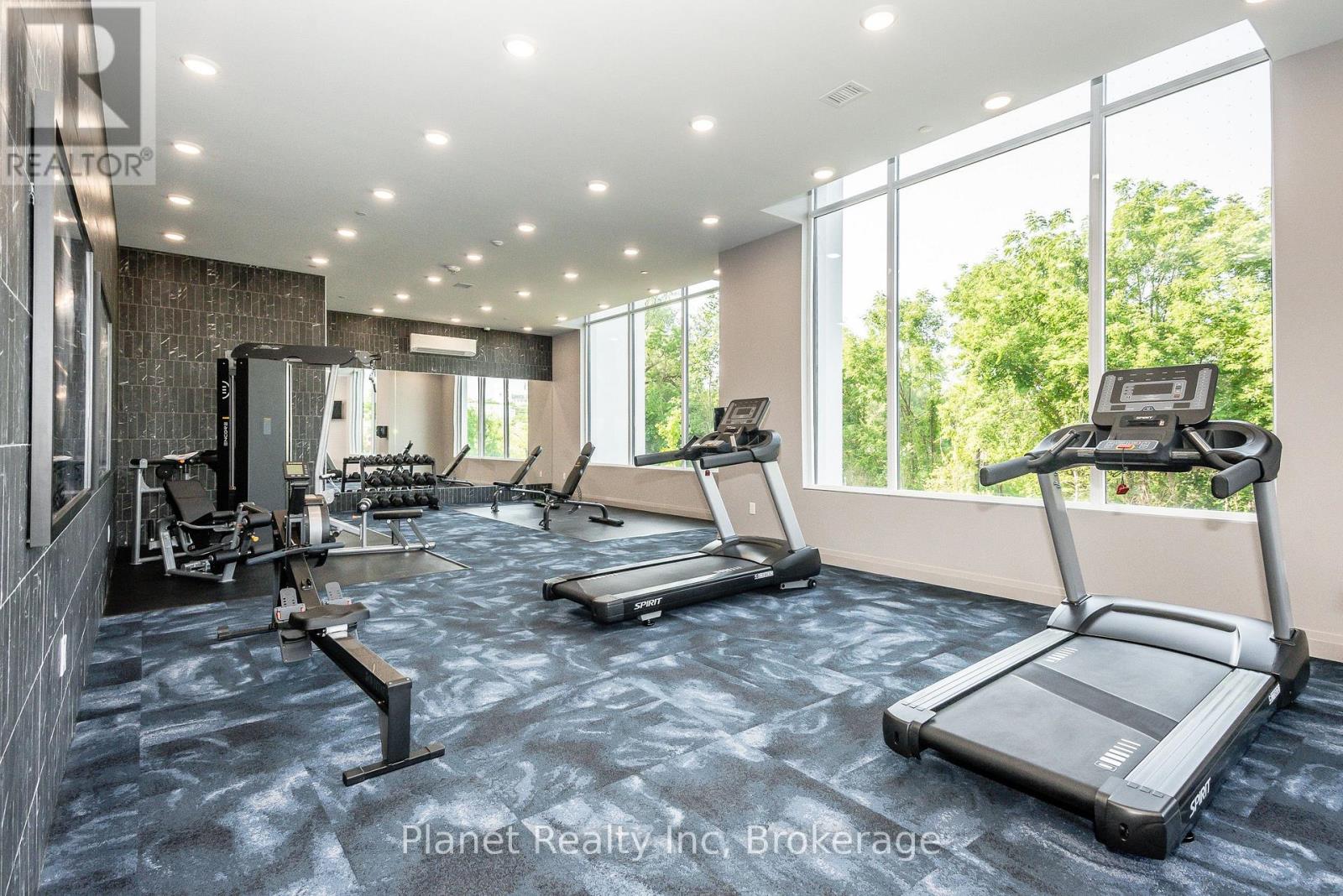 1303 - 71 Wyndham Street S, Guelph, Ontario  N1E 0T7 - Photo 8 - X12865918