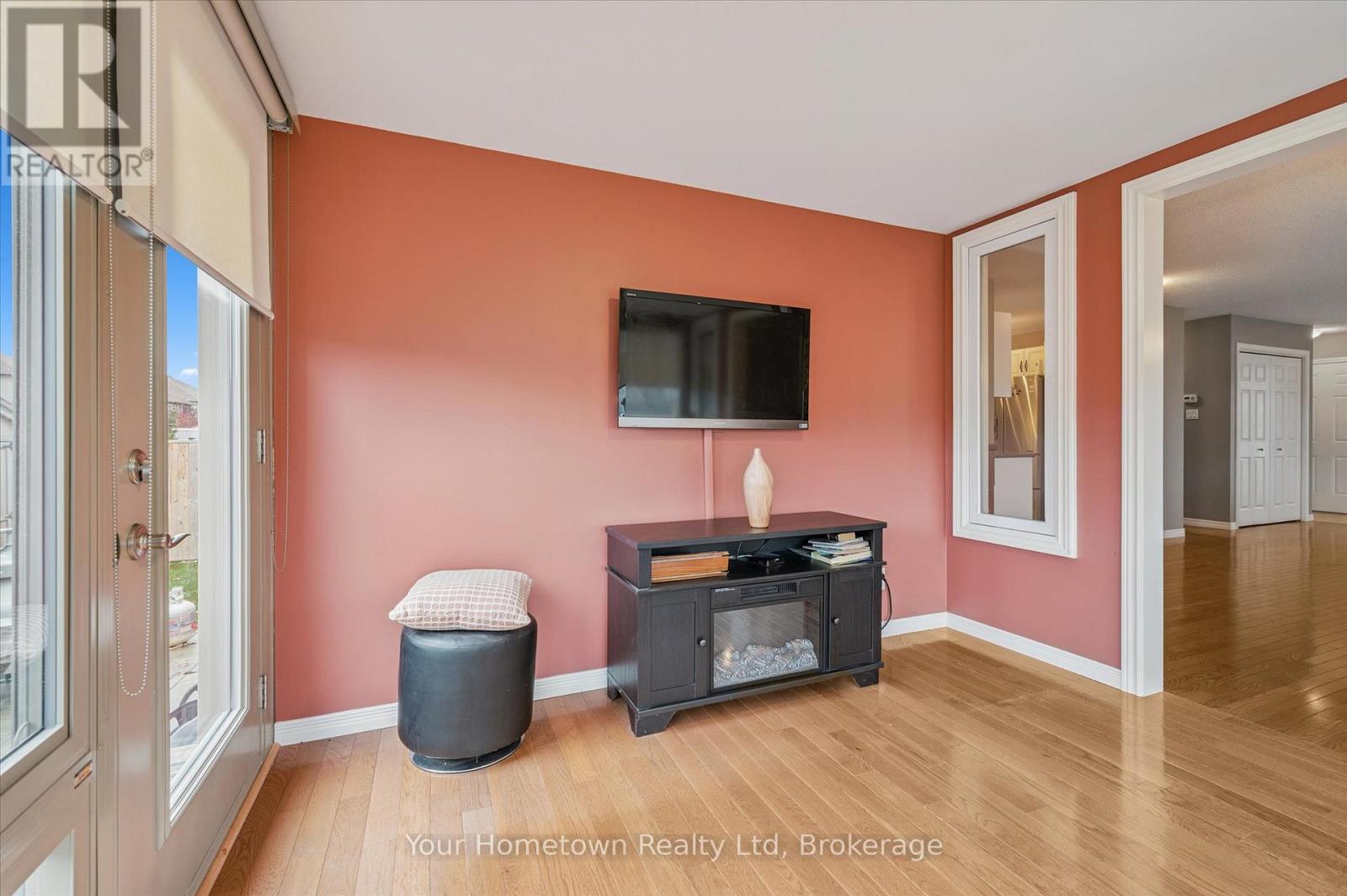 63 Spencer Drive, Centre Wellington, Ontario  N0B 1S0 - Photo 19 - X12866034