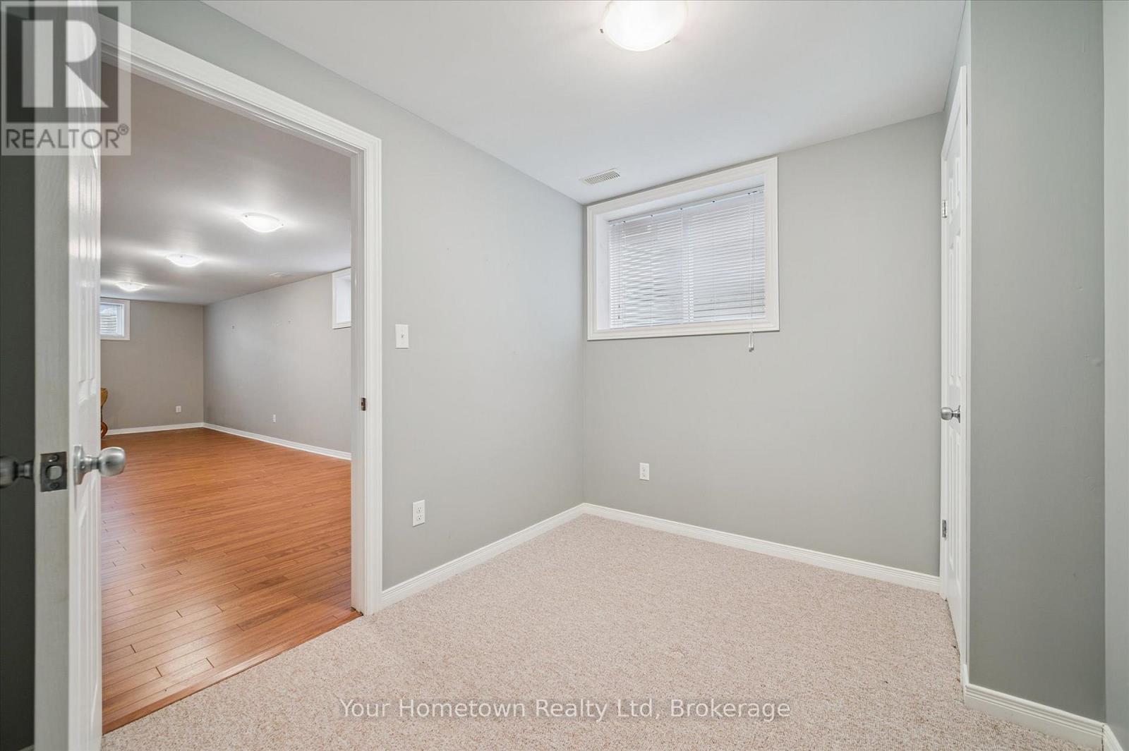 63 Spencer Drive, Centre Wellington, Ontario  N0B 1S0 - Photo 33 - X12866034