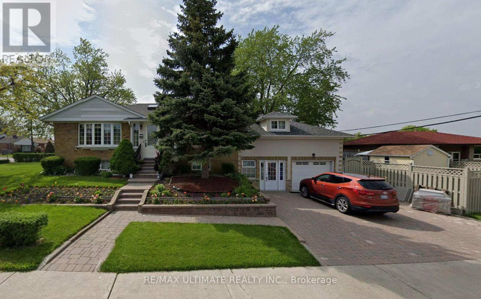 LOWER - 67 BARRYMORE ROAD, Toronto, Ontario