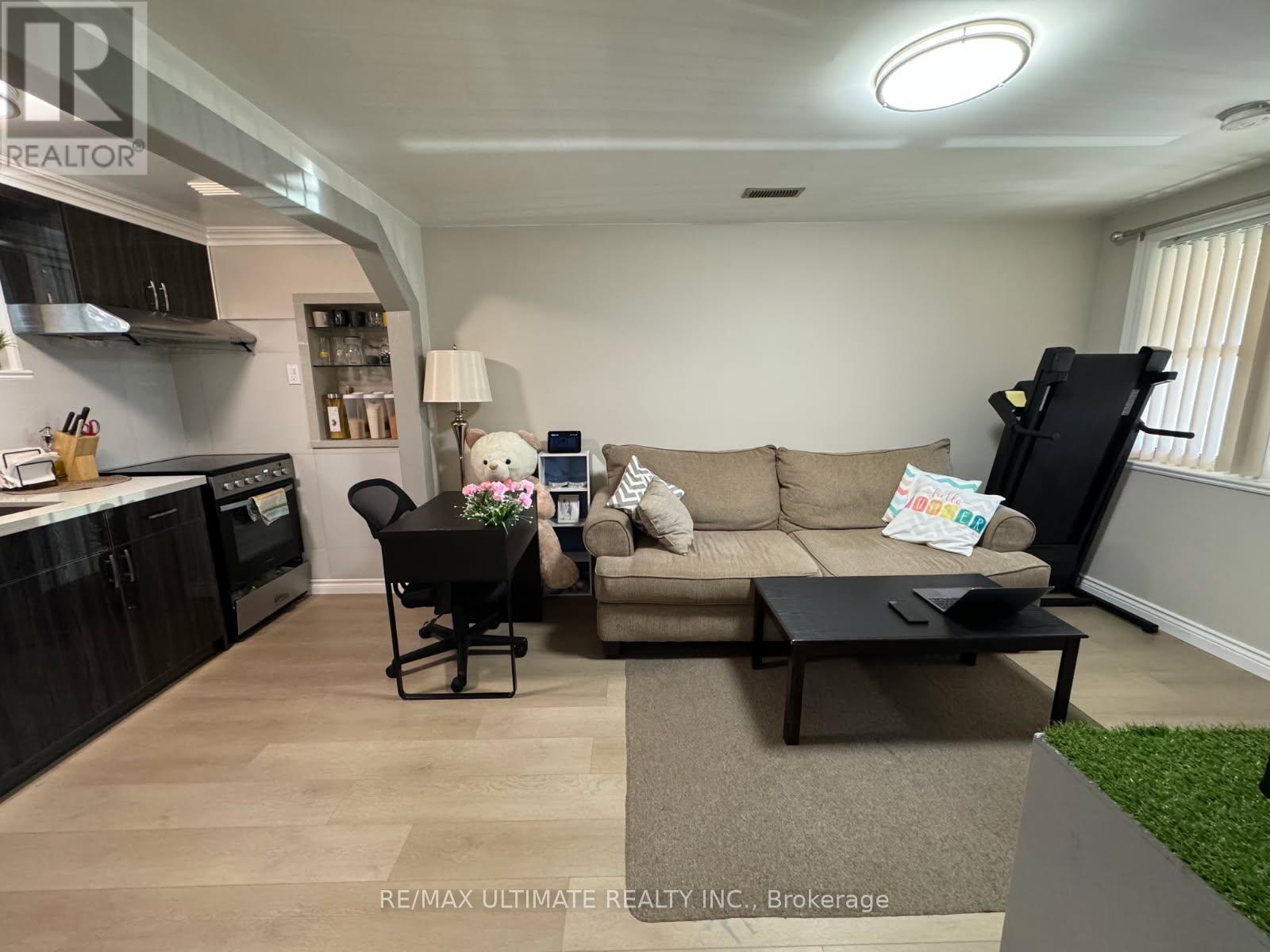 Lower - 67 Barrymore Road, Toronto, Ontario  M1J 1W5 - Photo 4 - E12863436