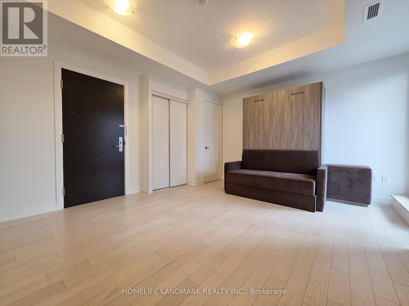 605 - 330 Richmond Street W, Toronto, Ontario  M5V 0M4 - Photo 2 - C12865812