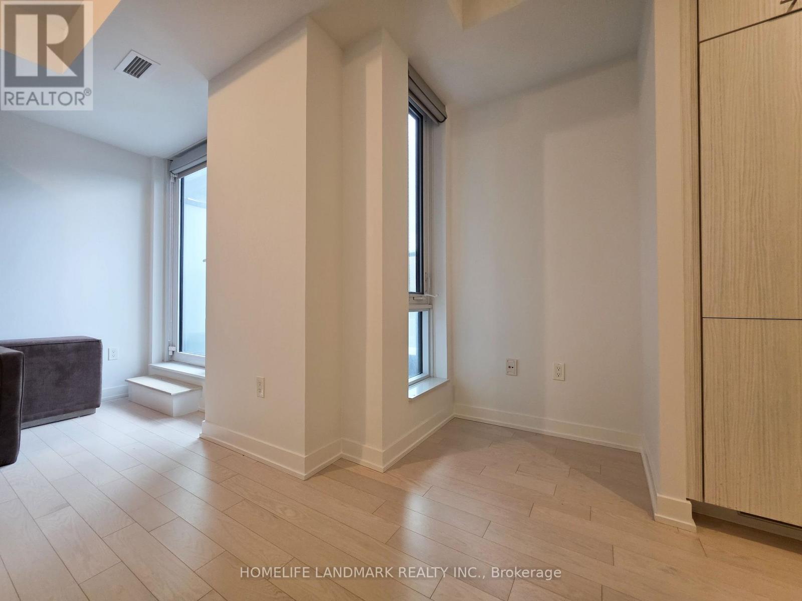 605 - 330 Richmond Street W, Toronto, Ontario  M5V 0M4 - Photo 9 - C12865812