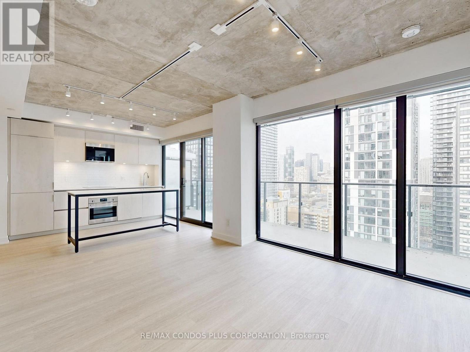 2405 - 47 MUTUAL STREET, Toronto, Ontario