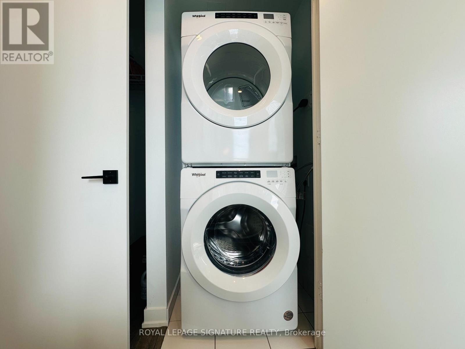 2602 - 327 King Street W, Toronto, Ontario  M5V 0W7 - Photo 12 - C12866102