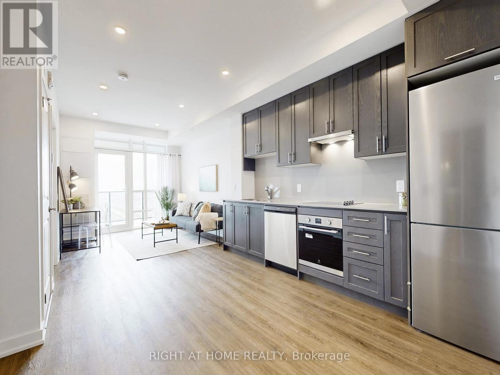 1014 - 461 Green Road, Hamilton, Ontario  L8E 0L5 - Photo 4 - X12817540