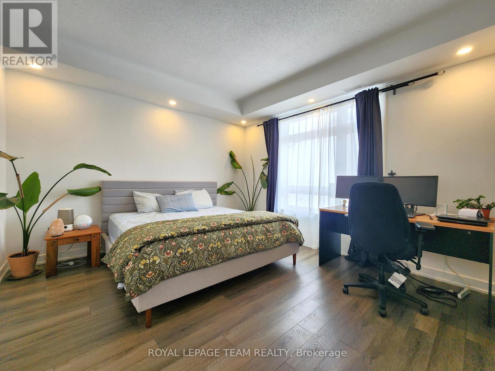 I - 380 Rolling Meadows Crescent, Ottawa, Ontario  K1W 0A7 - Photo 13 - X12856076