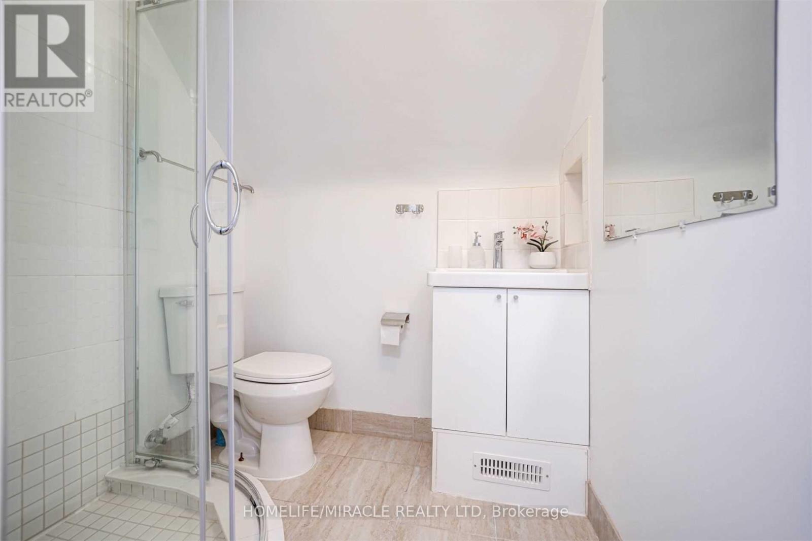 Main&se - 10 Sundridge Drive, Toronto, Ontario  M1L 2J3 - Photo 17 - E12865974