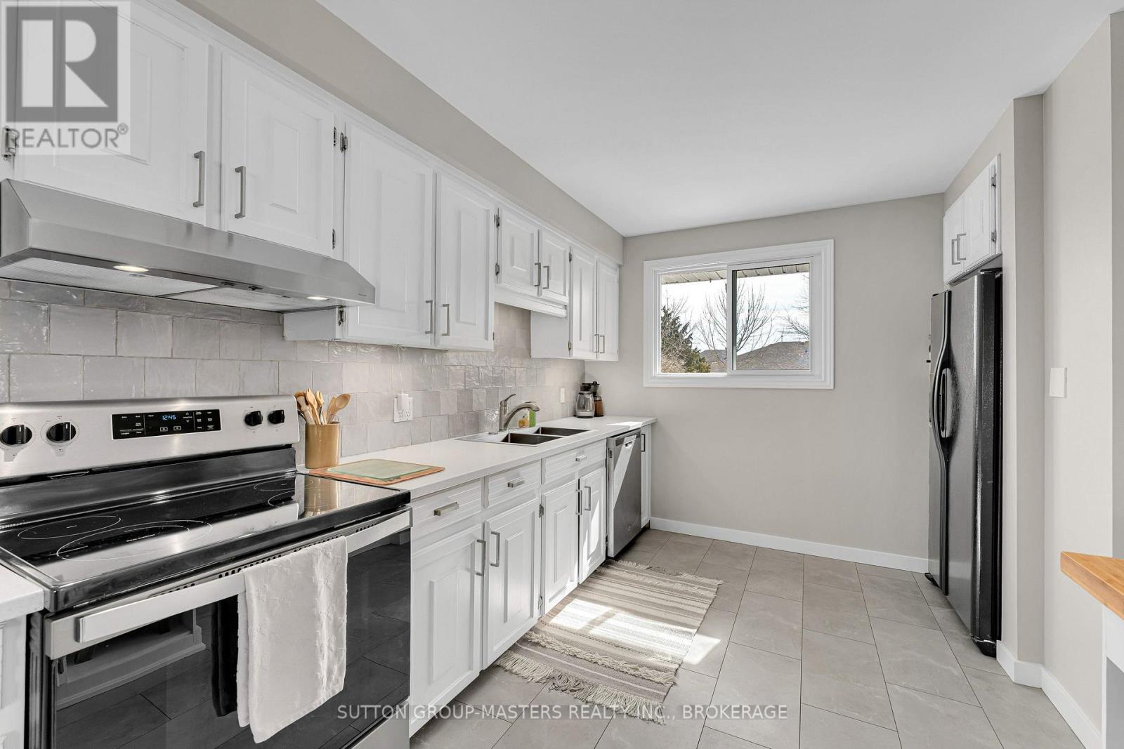 51 Mortensen Drive, Loyalist (Amherstview), Ontario  K7N 1W2 - Photo 10 - X12865898