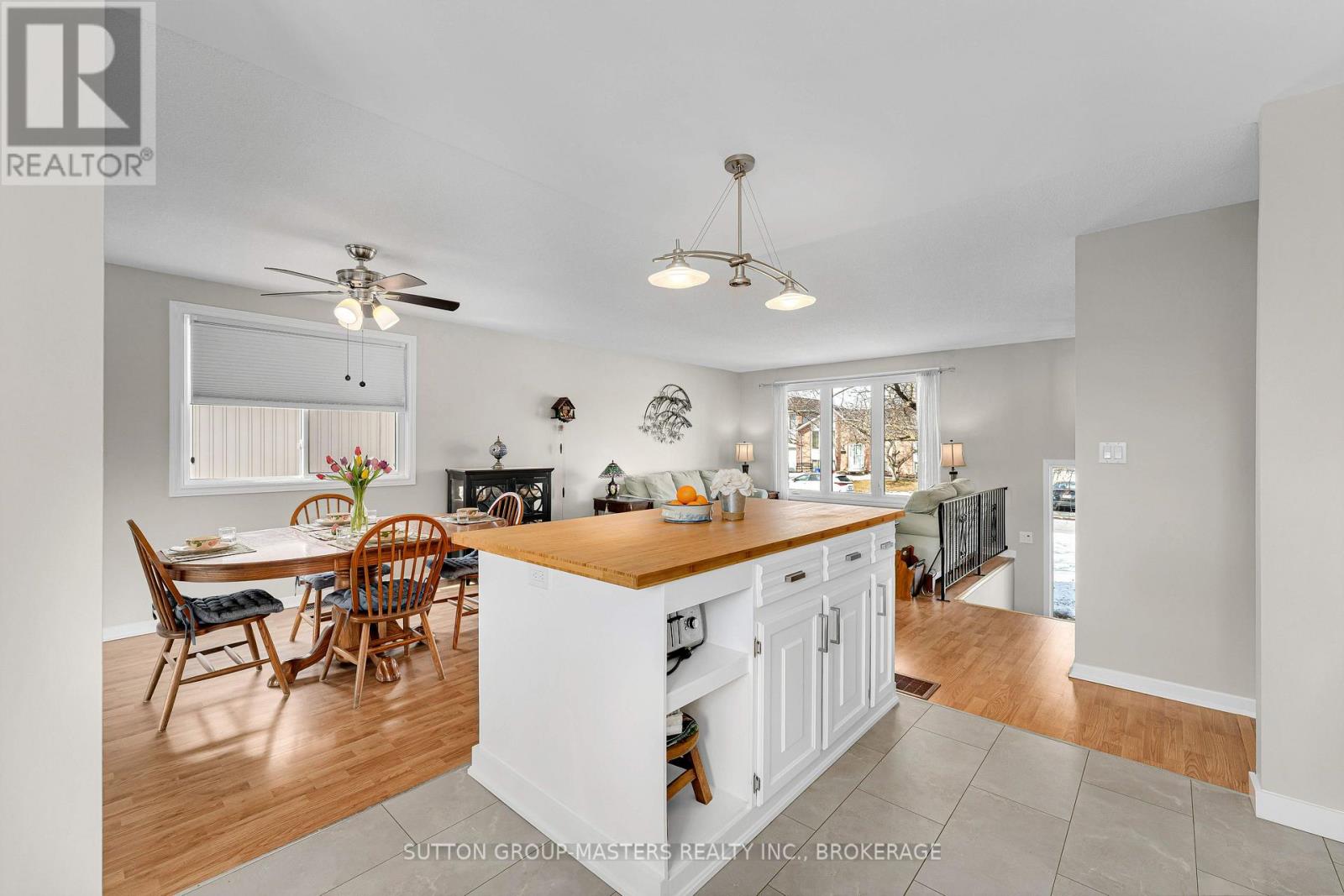 51 Mortensen Drive, Loyalist (Amherstview), Ontario  K7N 1W2 - Photo 11 - X12865898