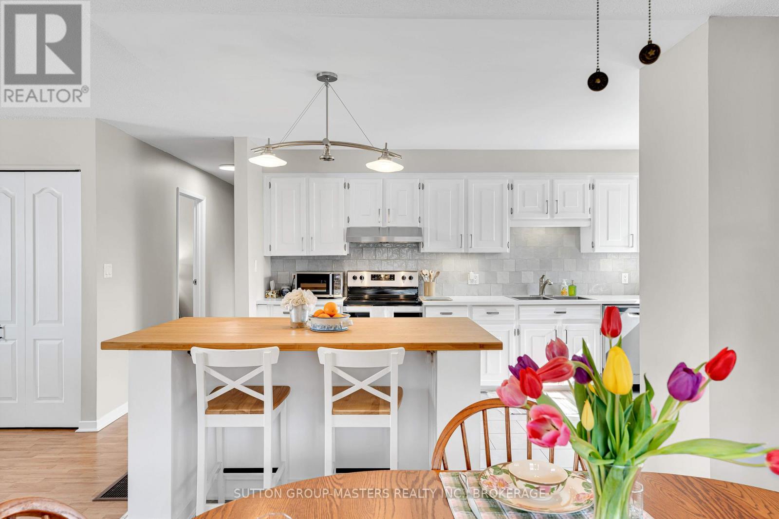 51 Mortensen Drive, Loyalist (Amherstview), Ontario  K7N 1W2 - Photo 8 - X12865898