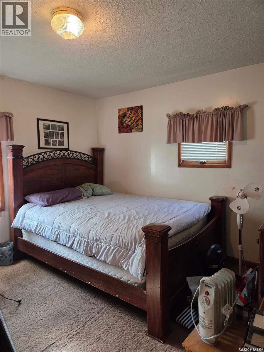 1778 13th Street W, Prince Albert, Saskatchewan  S6V 3K1 - Photo 4 - SK030079