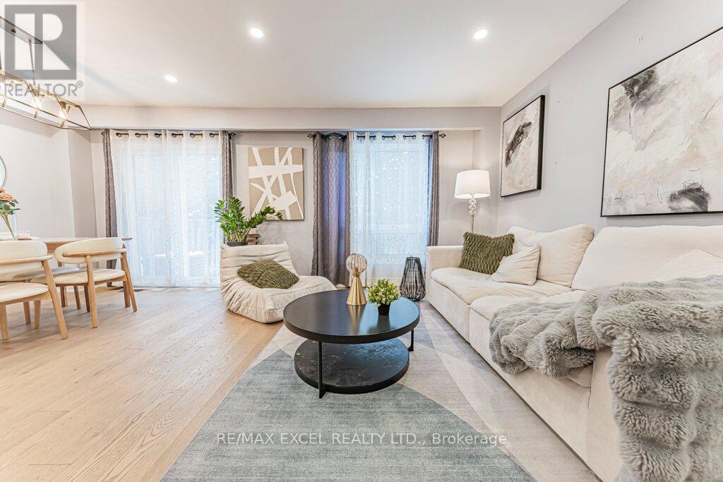 15 KNIGHTSBRIDGE WAY, Markham, Ontario