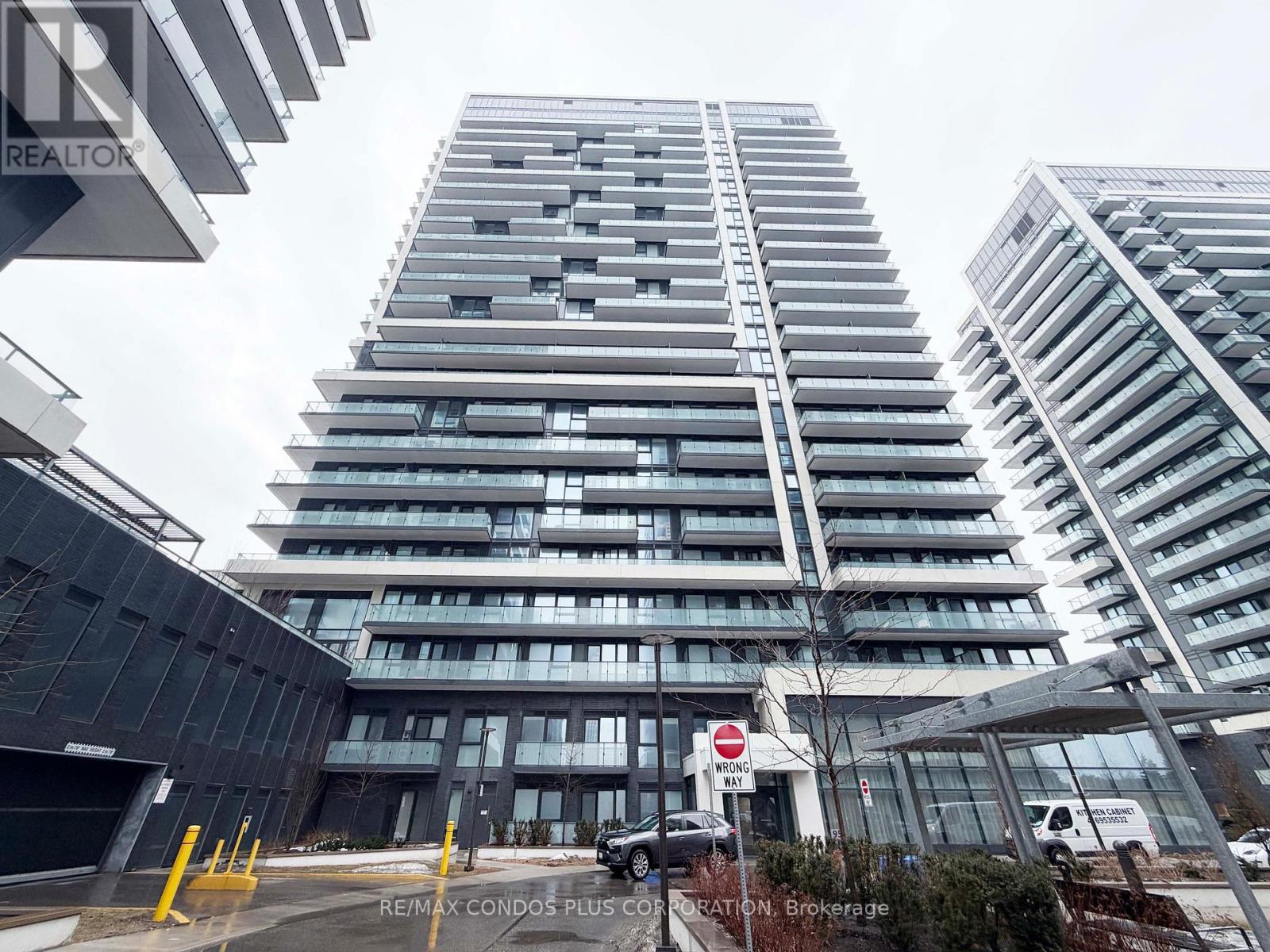 503 - 105 Oneida Crescent, Richmond Hill, Ontario  L4B 0H6 - Photo 9 - N12866002