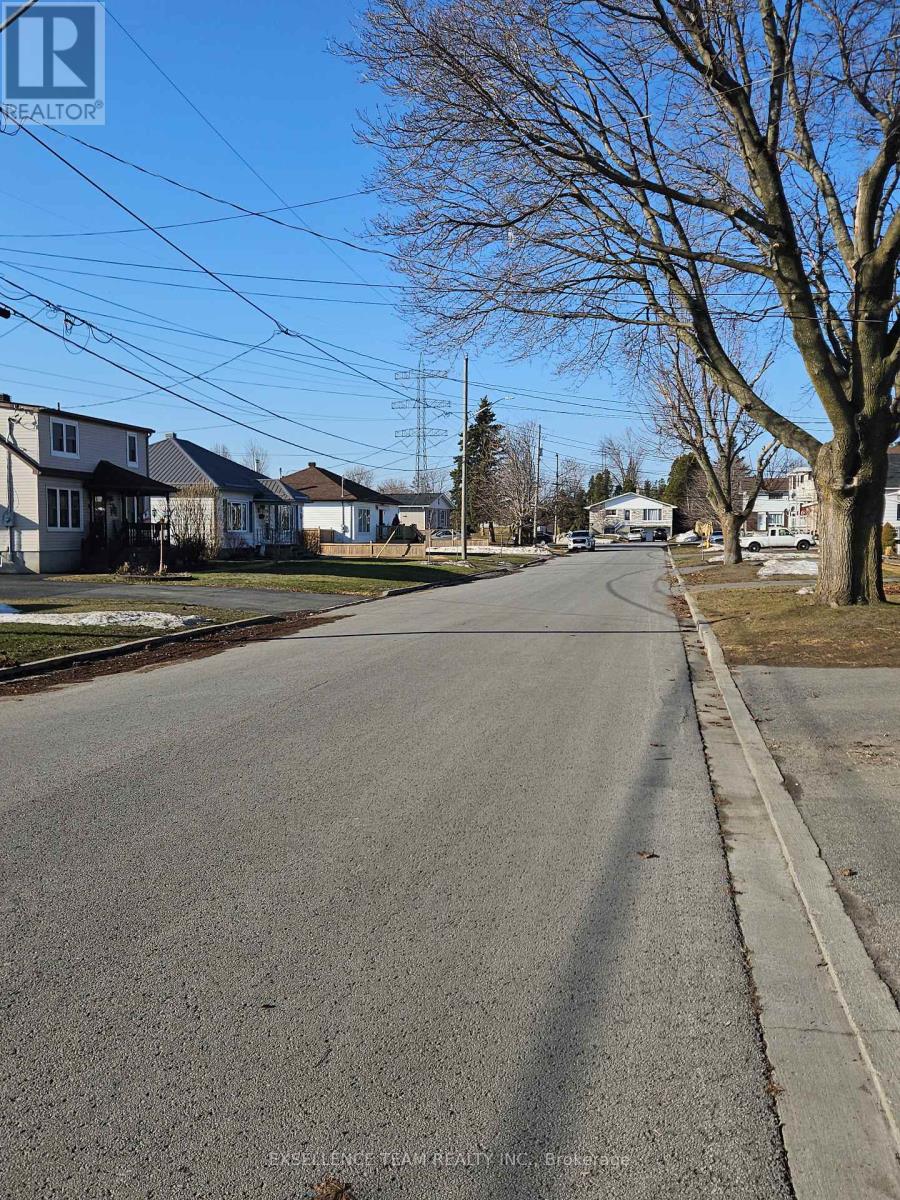 2 Bellamy Street, Cornwall, Ontario  K6J 3K7 - Photo 26 - X12848322