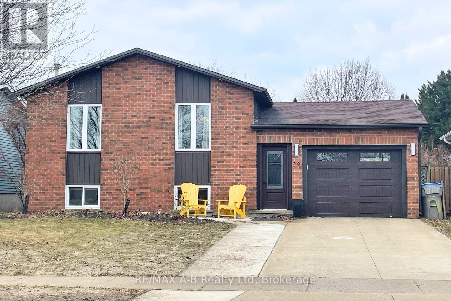 29 Dunsford Crescent, St. Marys, Ontario  N4X 1A5 - Photo 42 - X12840536