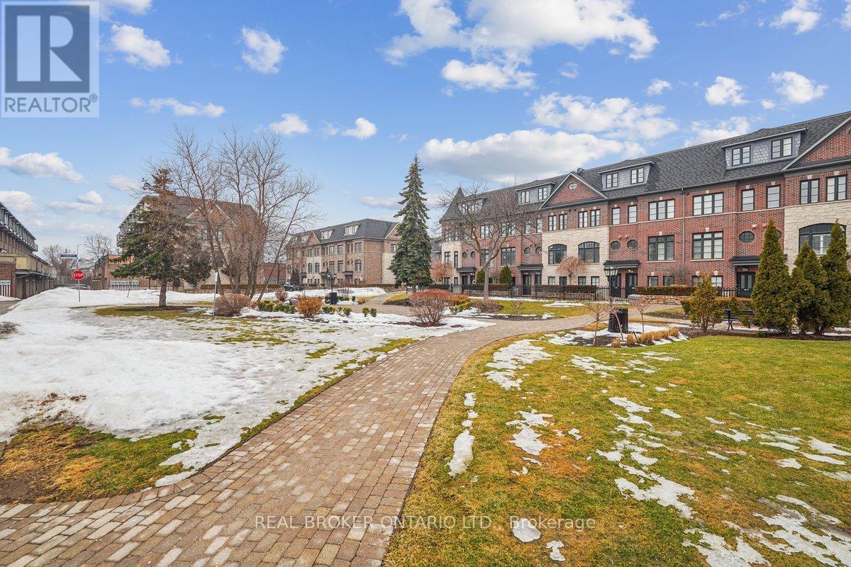 25 Ruby Lang Lane, Toronto, Ontario  M8Z 0B8 - Photo 30 - W12865816