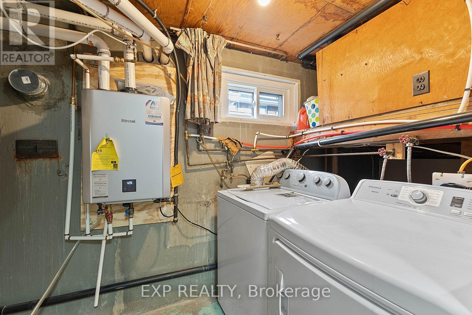 39 Hobden Place, Toronto, Ontario  M9R 3R6 - Photo 38 - W12865840