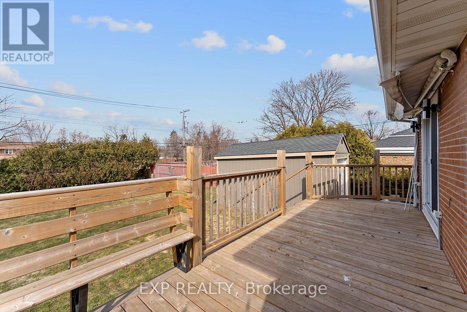 39 Hobden Place, Toronto, Ontario  M9R 3R6 - Photo 43 - W12865840