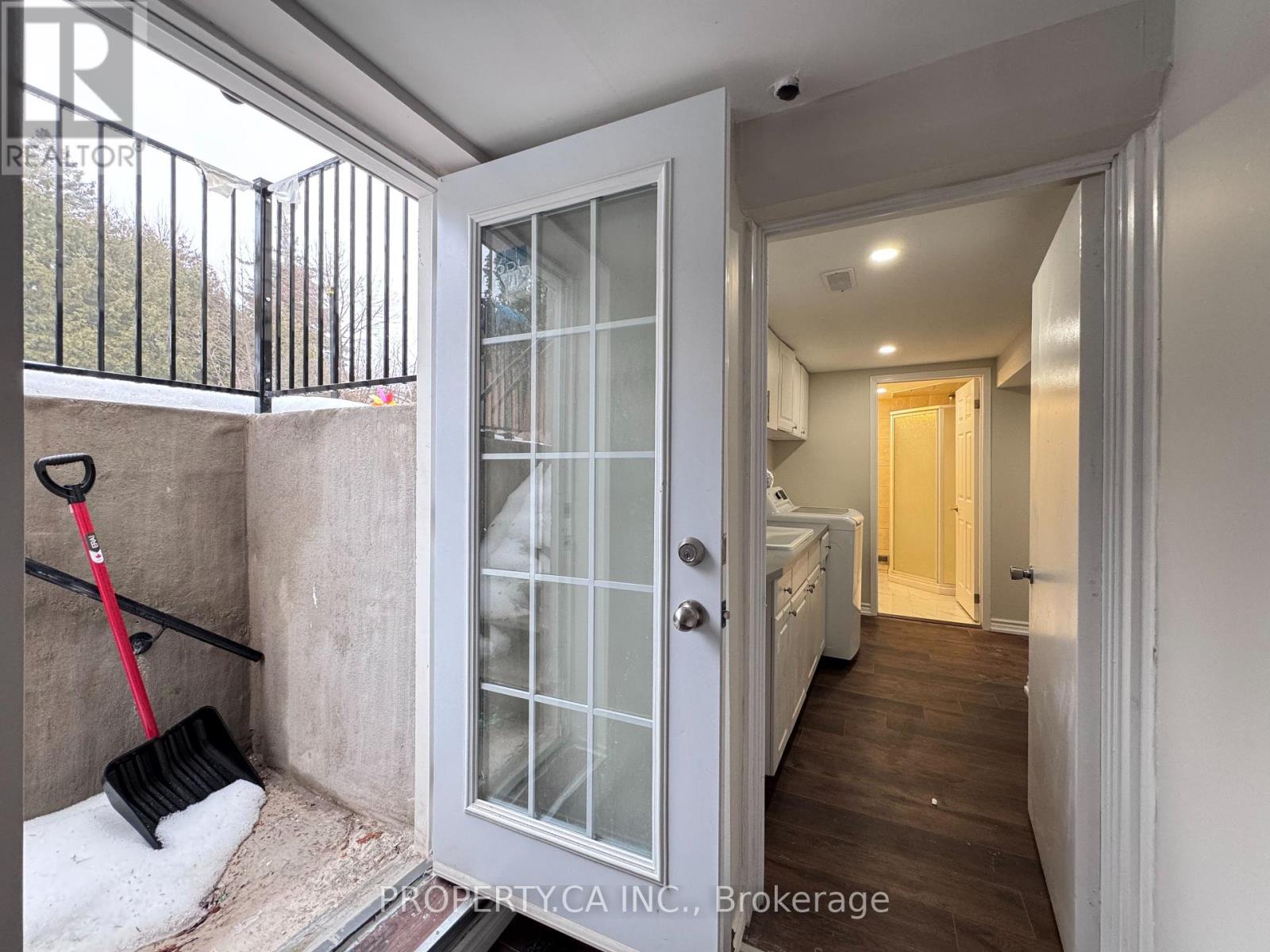 Lower - 2221 Buttonbush Crescent, Mississauga, Ontario  L5L 1C4 - Photo 13 - W12865842