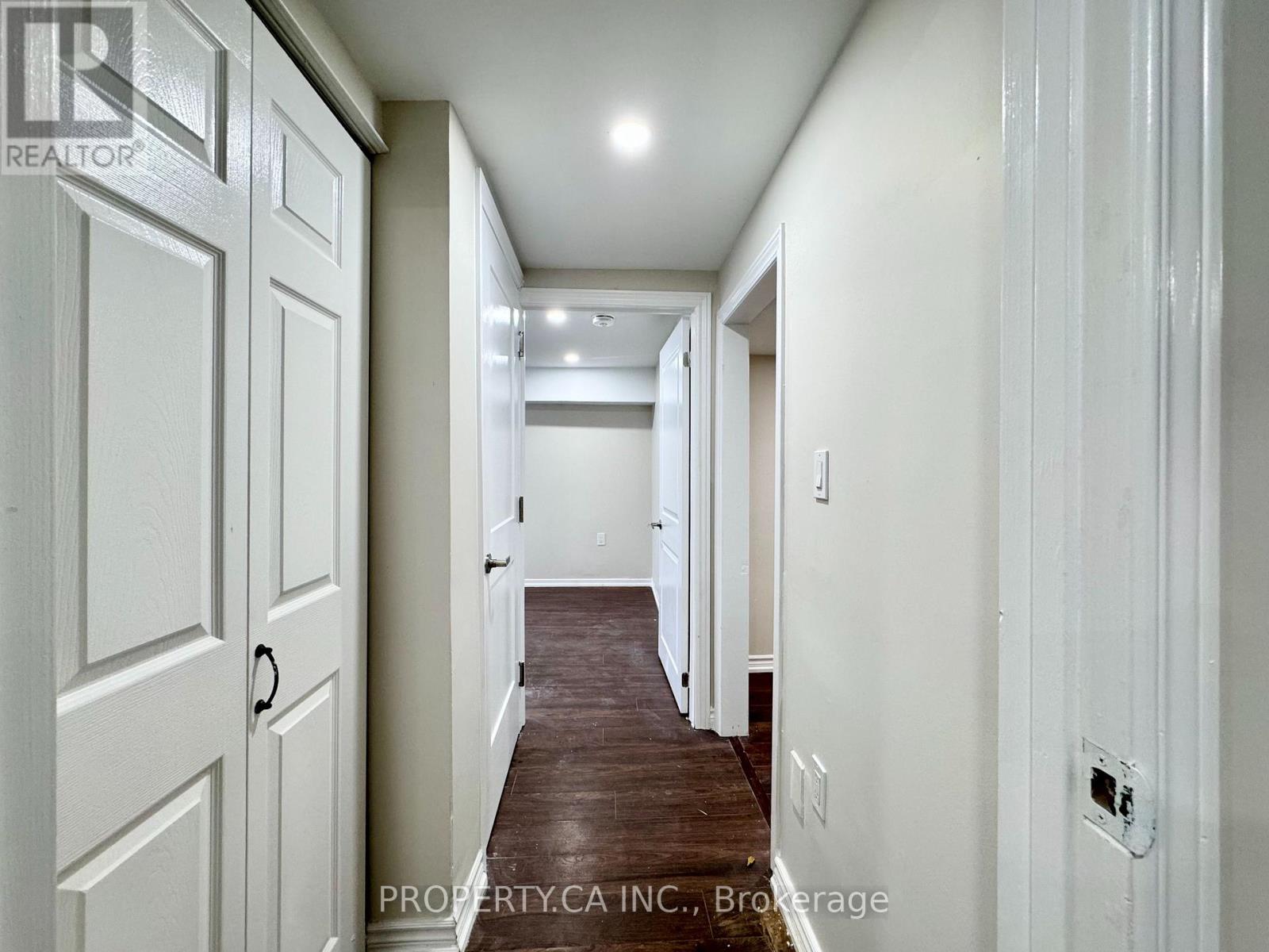 Lower - 2221 Buttonbush Crescent, Mississauga, Ontario  L5L 1C4 - Photo 6 - W12865842