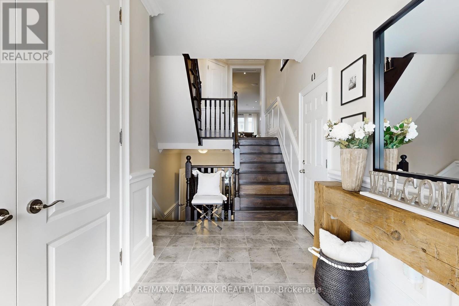 52 Mcechearn Crescent, Caledon, Ontario  L7C 3Y2 - Photo 3 - W12865858