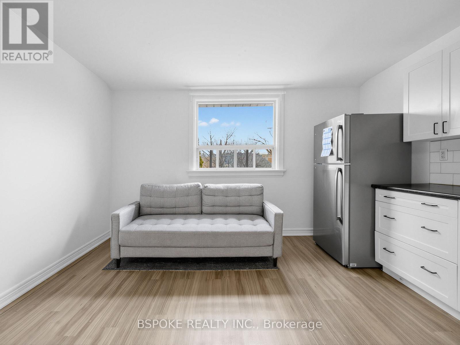 2nd Floor - 142 Silverthorn Avenue, Toronto, Ontario  M6N 3K3 - Photo 10 - W12865914