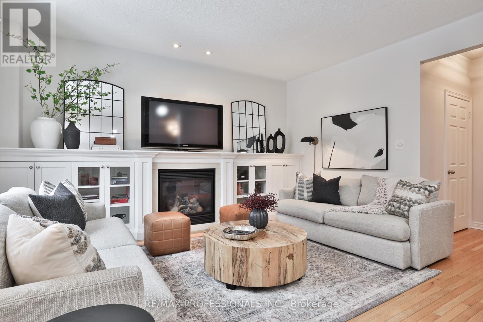 29 Callisto Court, Mississauga, Ontario  L5M 0A1 - Photo 20 - W12865972