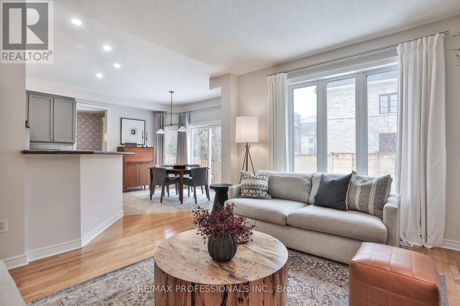 29 Callisto Court, Mississauga, Ontario  L5M 0A1 - Photo 21 - W12865972