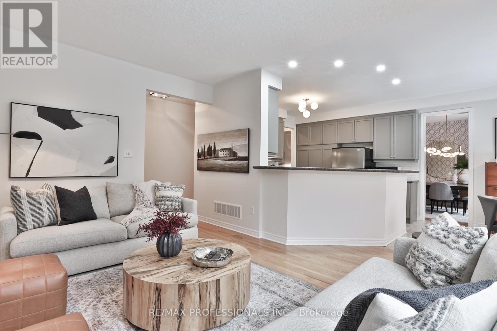 29 Callisto Court, Mississauga, Ontario  L5M 0A1 - Photo 22 - W12865972