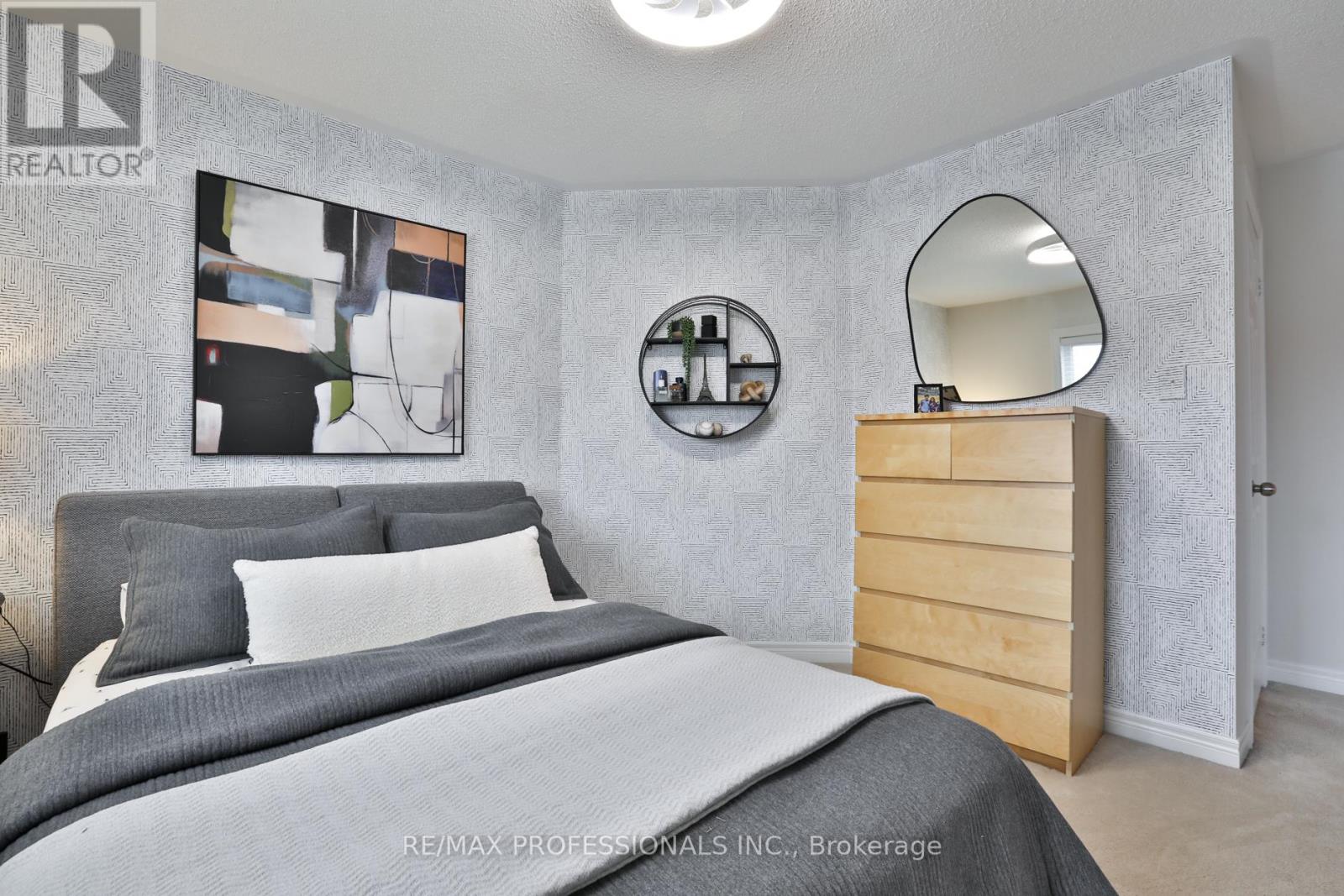 29 Callisto Court, Mississauga, Ontario  L5M 0A1 - Photo 32 - W12865972