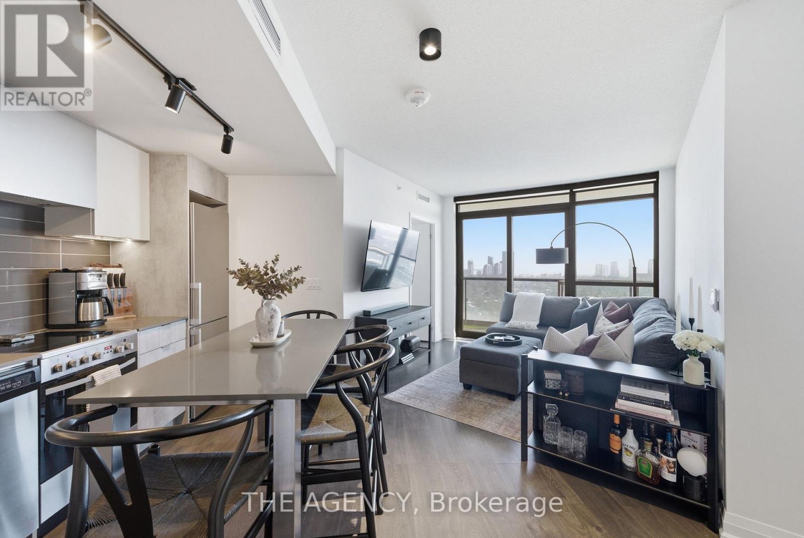 1907 - 30 Gibbs Road, Toronto, Ontario  M9B 0E4 - Photo 3 - W12865982