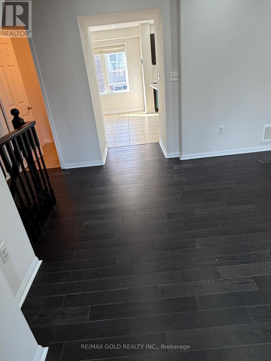 6 Stemford Road, Brampton, Ontario  L7A 0S5 - Photo 11 - W12866084