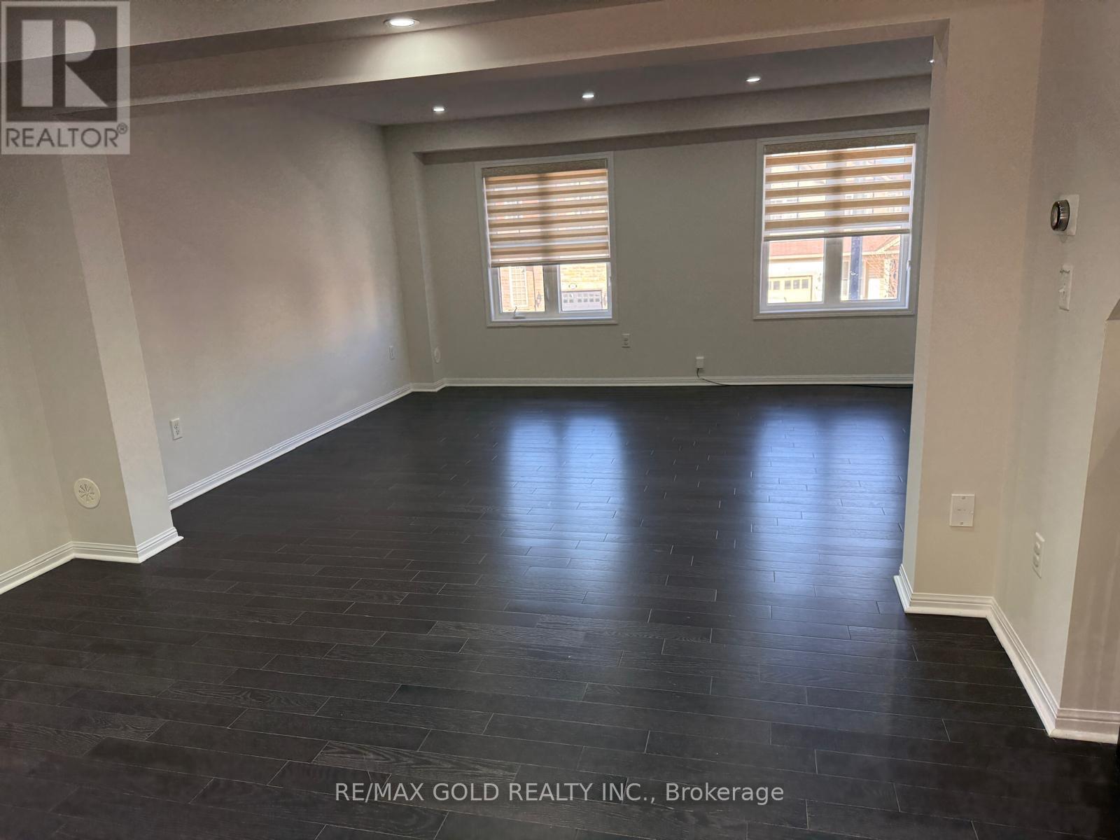 6 Stemford Road, Brampton, Ontario  L7A 0S5 - Photo 5 - W12866084