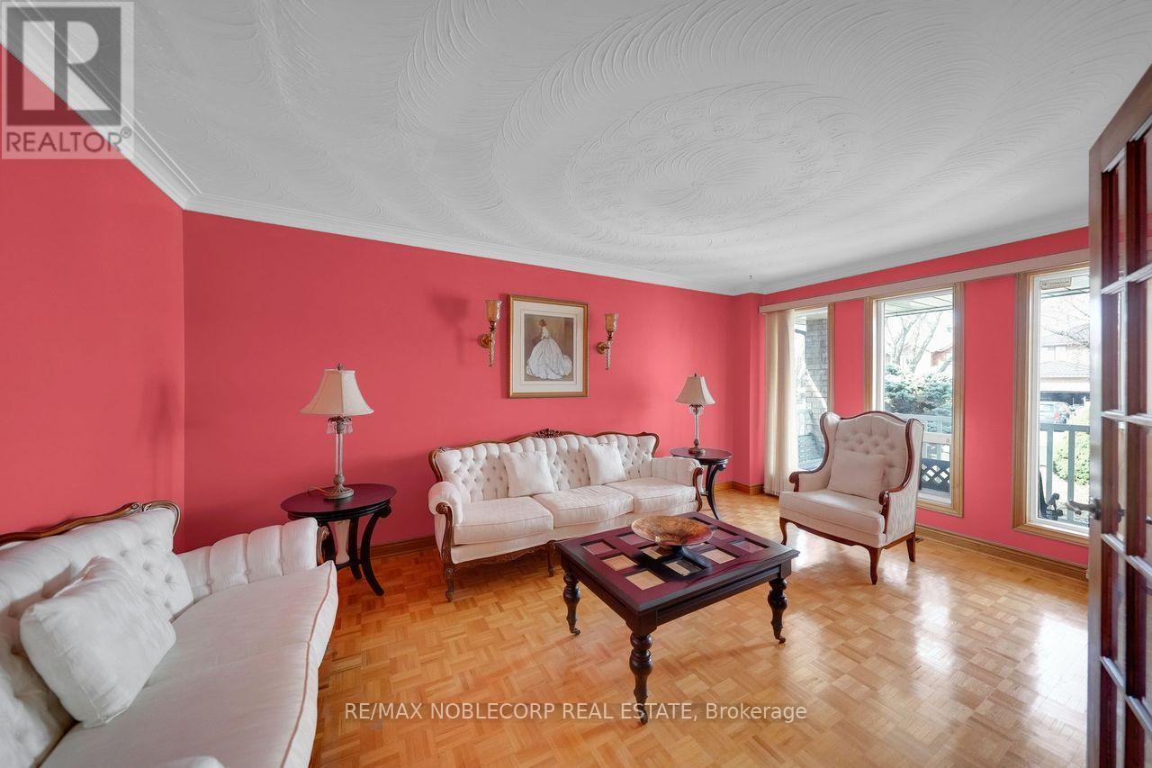 100 Glenn Hawthorne Boulevard S, Mississauga, Ontario  L5R 2K3 - Photo 9 - W12866104