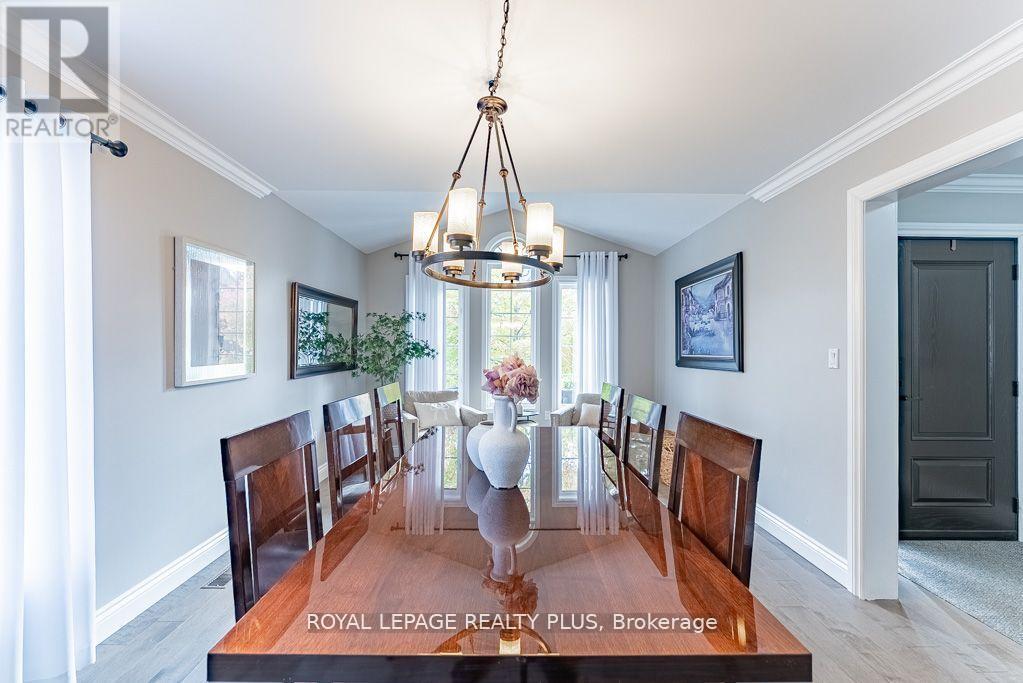 20 Navy Crescent, Brampton, Ontario  L7A 1P3 - Photo 5 - W12866112