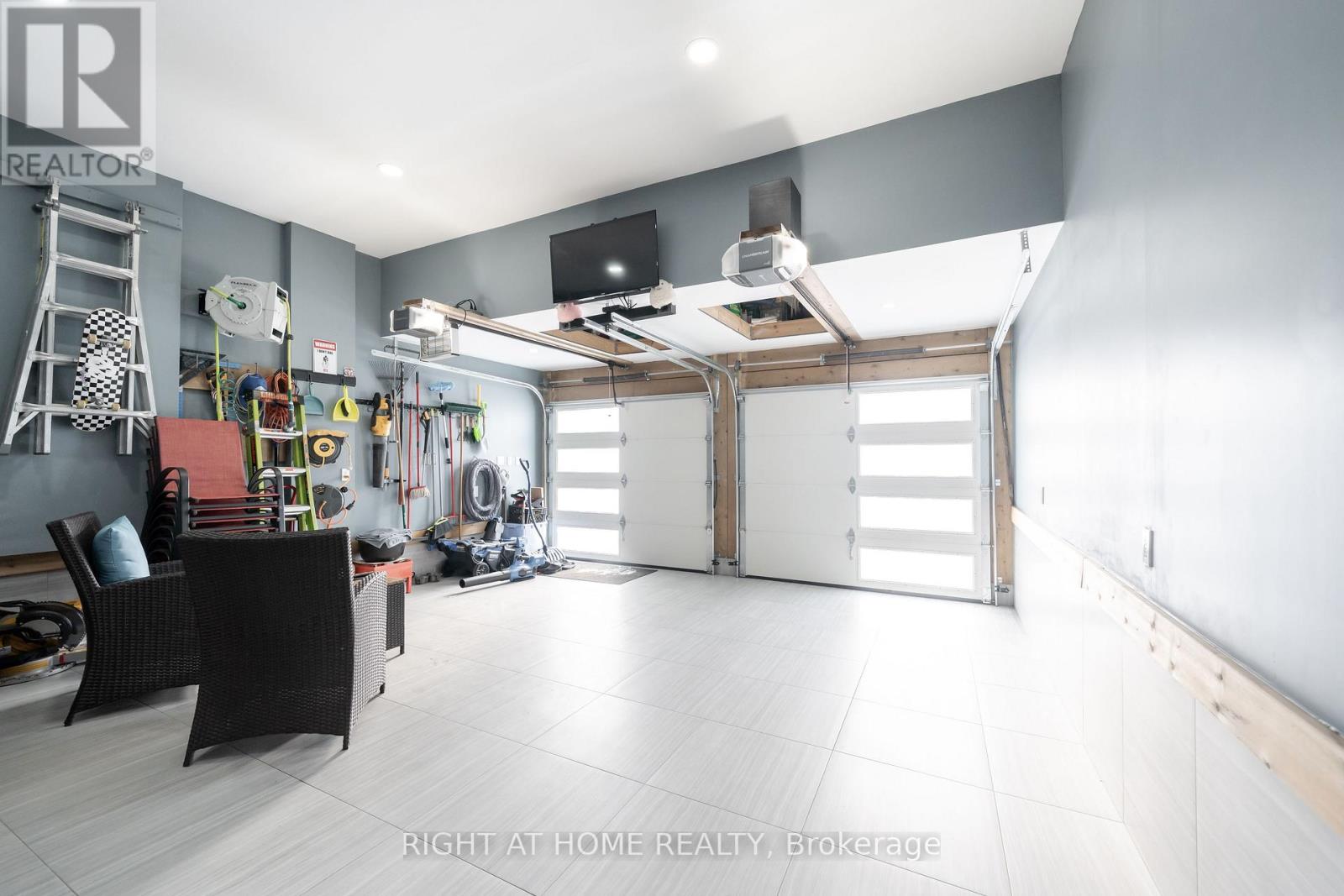 12 Tupling Street, Bradford West Gwillimbury, Ontario  L3Z 0W8 - Photo 43 - N12774272