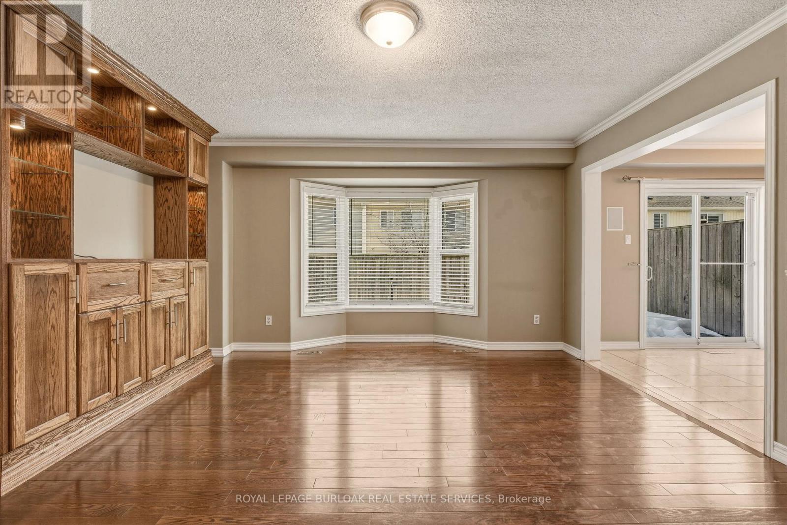 95 Thornlodge Drive, Hamilton, Ontario  L8B 0L9 - Photo 5 - X12865806